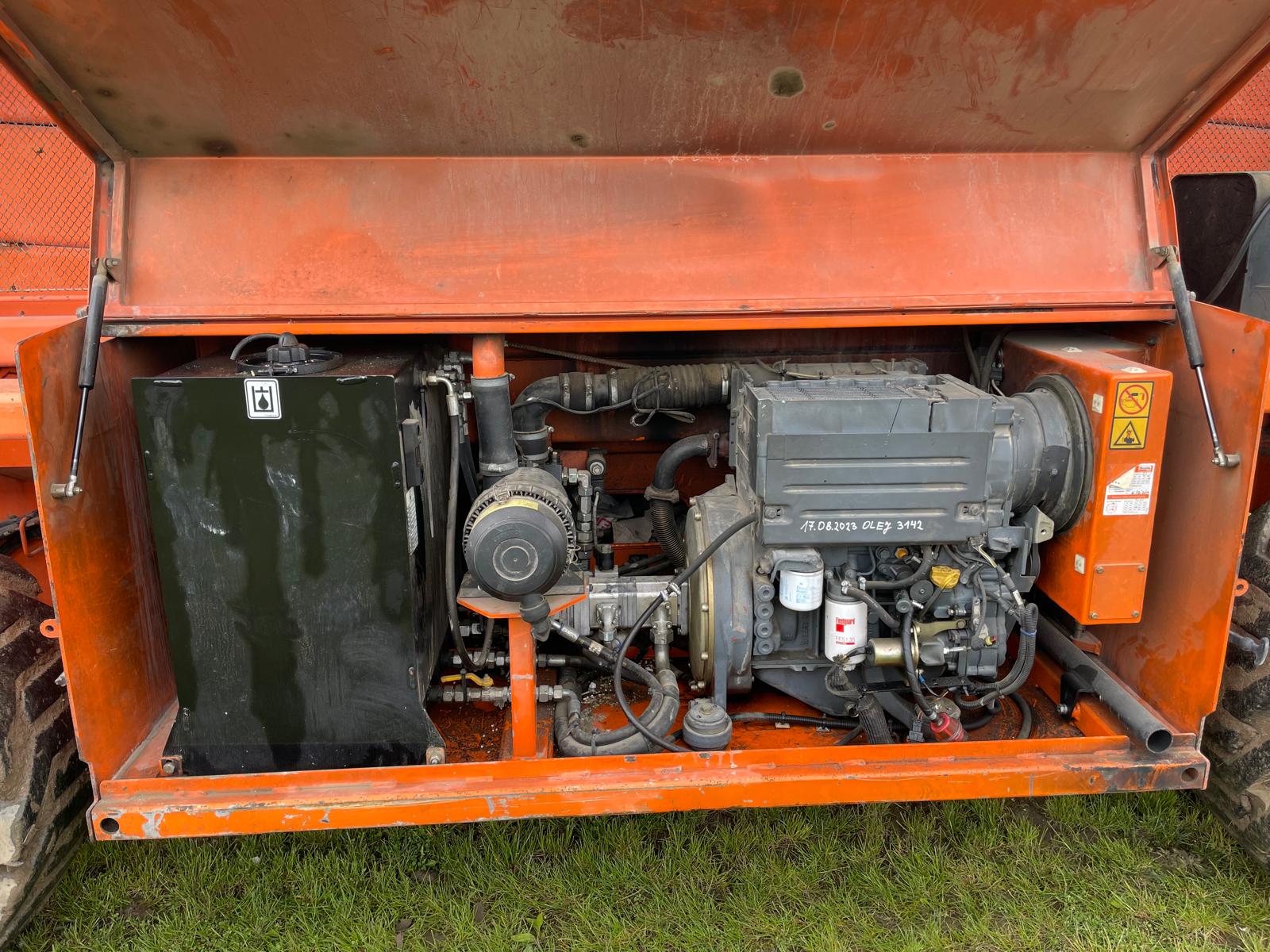 Sold - Telescopic Boom Lift - View 3